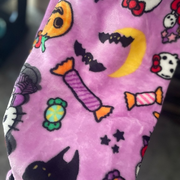 New Hello Kitty Halloween Themed Blanket